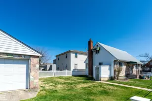 132-55 154th St, New York City, NY 11434 - Photo 21