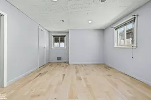 132-55 154th St, New York City, NY 11434 - Photo 19