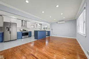 132-55 154th St, New York City, NY 11434 - Photo 3