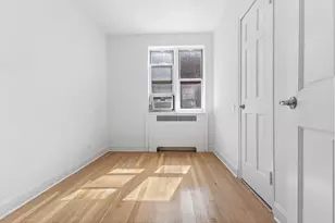 360 W 55th St, New York City, NY 10019 - Photo 9