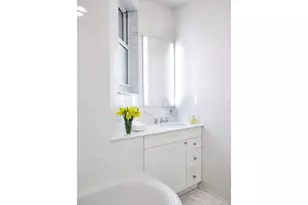 541 E 72nd St, New York City, NY 10021 - Photo 15