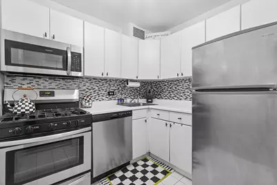 370 E 76th Street #B-507, New York City, NY 10021 - Photo 3