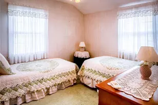 84-25 249th St, New York City, NY 11426 - Photo 3