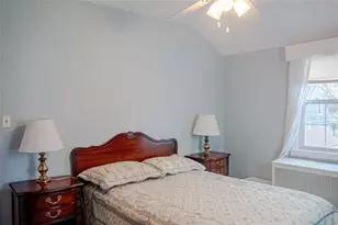 84-25 249th St, New York City, NY 11426 - Photo 5