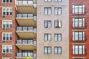 233 Ocean Pkwy, New York City, NY 11218 - Photo 23