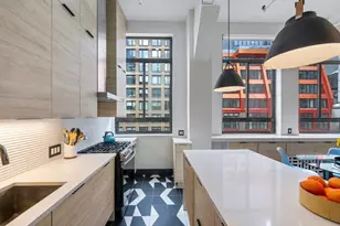 348 W 38th St, New York City, NY 10018 - Photo 5