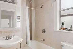 16 E 98th St, New York City, NY 10029 - Photo 5