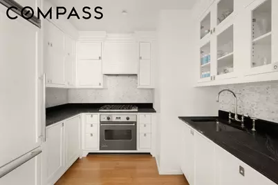 1 Central Park S #1804, New York City, NY 10019 - Photo 5