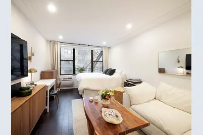 321 E 71st Street #4A, New York City, NY 10021 - Photo 3