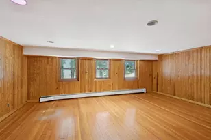 1197 Todt Hill Rd, New York City, NY 10304 - Photo 11