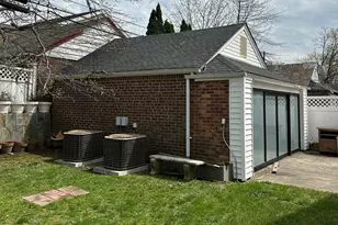 50-05 212th St, New York City, NY 11364 - Photo 5