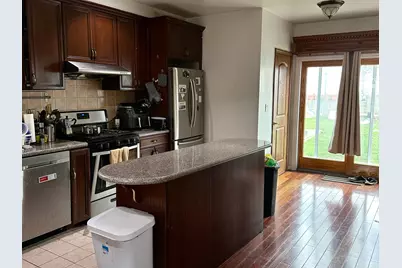 50-05 212th Street, New York City, NY 11364 - Photo 3