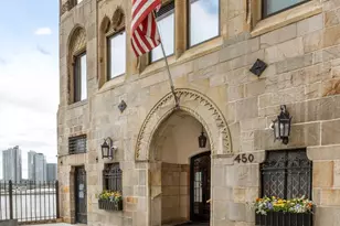 450 E 52nd St, New York City, NY 10022 - Photo 9