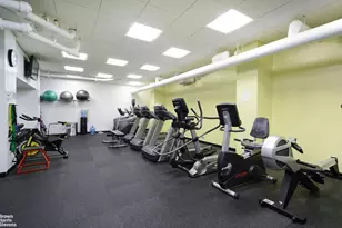 200 E 27th St, New York City, NY 10016 - Photo 23
