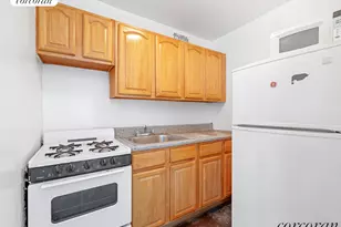185 Hall St, Brooklyn, NY 11205 - Photo 3