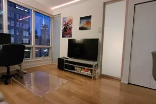 350 W 42nd St, New York City, NY 10036 - Photo 3