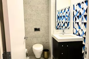 416 W 52nd St, New York City, NY 10019 - Photo 15