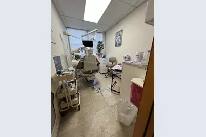 207 Ocean Parkway #1J, New York City, NY 11218 - Photo 5