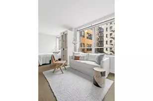 432 W 52nd St, New York City, NY 10019 - Photo 9