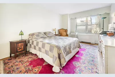 360 E 72nd Street #A701, New York City, NY 10021 - Photo 5