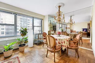 360 E 72nd St, New York City, NY 10021 - Photo 3