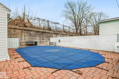 2301 E 15th Street, New York City, NY 11229 - Photo 11