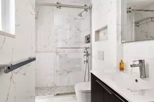 125 E 74th St, New York City, NY 10021 - Photo 9