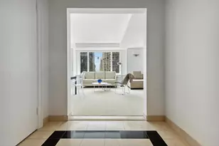 160 Central Park S, New York City, NY 10019 - Photo 11