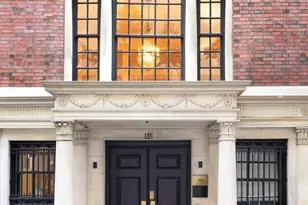 125 E 69th St, New York City, NY 10021 - Photo 1