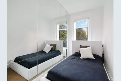 125 E 69th Street, New York City, NY 10021 - Photo 13