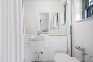 34-41 78th St, New York City, NY 11372 - Photo 9