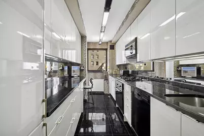 200 Central Park S #24A, New York City, NY 10019 - Photo 5