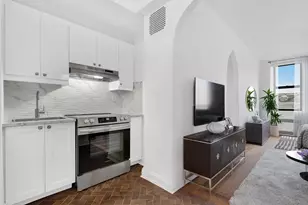 130 Bay Ridge Pkwy, New York City, NY 11209 - Photo 5