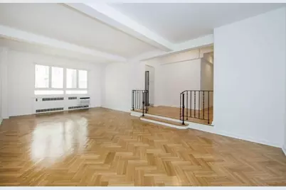 333 W 57th Street #302, New York City, NY 10019 - Photo 5