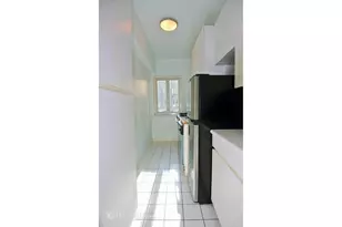 333 W 57th St, New York City, NY 10019 - Photo 7