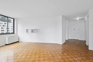 2000 Broadway, New York City, NY 10023 - Photo 3