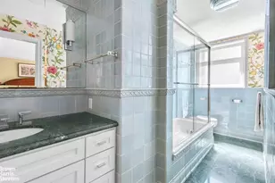 2 Beekman Pl, New York City, NY 10022 - Photo 7