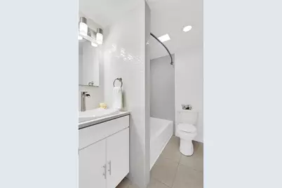 302 E 19th Street #3B, New York City, NY 10003 - Photo 9