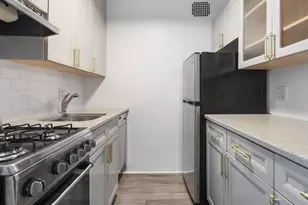 333 E 14th St, New York City, NY 10003 - Photo 7