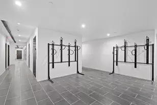 33-25 Junction Blvd, New York City, NY 11372 - Photo 7