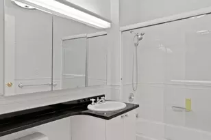 350 E 82nd St, New York City, NY 10028 - Photo 7