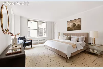 33 E 70th Street #9D, New York City, NY 10021 - Photo 9