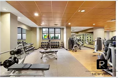 330 E 38th Street #48-E, New York City, NY 10016 - Photo 15