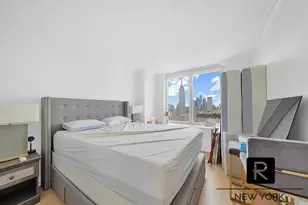330 E 38th St, New York City, NY 10016 - Photo 5