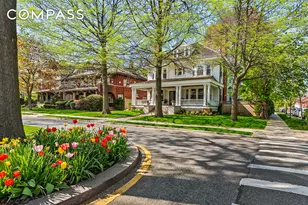 1221 Albemarle Rd, New York City, NY 11218 - Photo 7