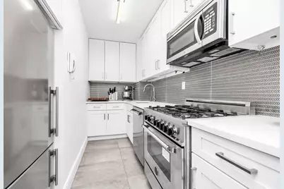 77 W 55th Street #2H, New York City, NY 10019 - Photo 3