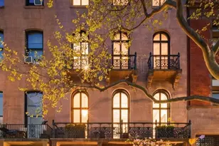 243 E 17th St, New York City, NY 10003 - Photo 1