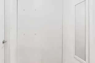 240 E 35th St, New York City, NY 10016 - Photo 9