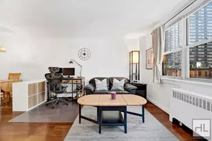 240 E 35th St, New York City, NY 10016 - Photo 3