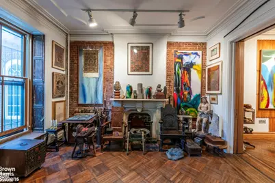 169 E 94th Street, New York City, NY 10128 - Photo 5